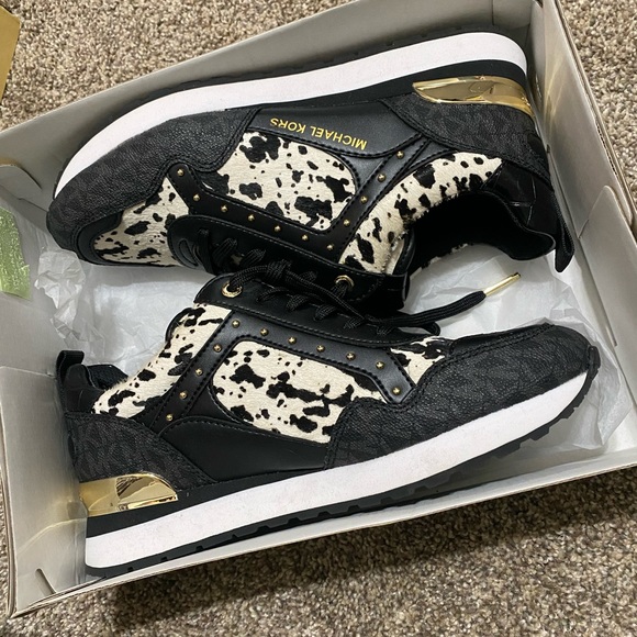 Michael Kors Shoes - Michael kors Wilma trainer shoes